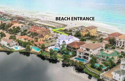 Destiny Grand Palms House | 428 m² House ∙ 9 bedrooms ∙ 22 guests
