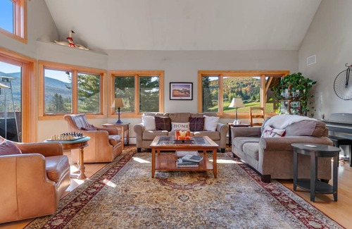 Stowe Hollow House | 435 m² House ∙ 4 bedrooms ∙ 10 guests
