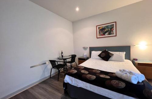 Adelaide Central Business District Apartment | 438 entire 1BR exHotel Room in the heart of city