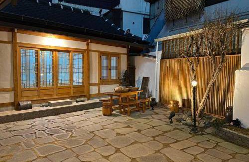 Jung-gu House | 44 m² House ∙ 2 bedrooms ∙ 10 guests