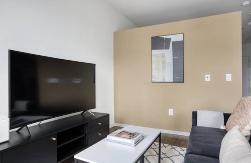 Assembly Square Apartment | 44 m² Apartment ∙ 2 guests