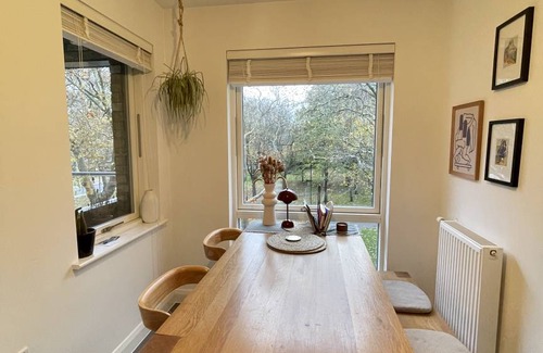 Hackney Wick Apartment | 44 m² Apartment ∙ 1 bedroom ∙ 3 guests