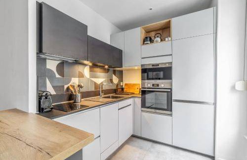 Jules Ferry - Recamier Apartment | 44 m² Apartment ∙ 1 bedroom ∙ 4 guests