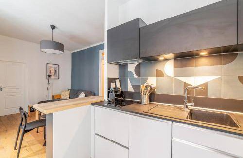 Jules Ferry - Recamier Apartment | 44 m² Apartment ∙ 1 bedroom ∙ 4 guests