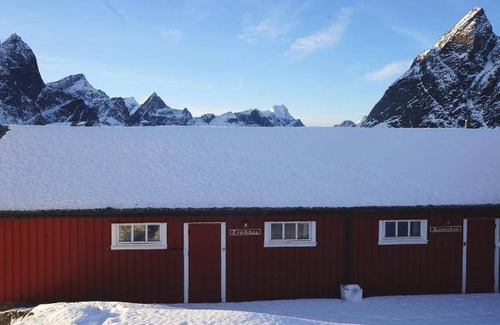 Hamnøya House | 44 m² House ∙ 2 bedrooms ∙ 3 guests