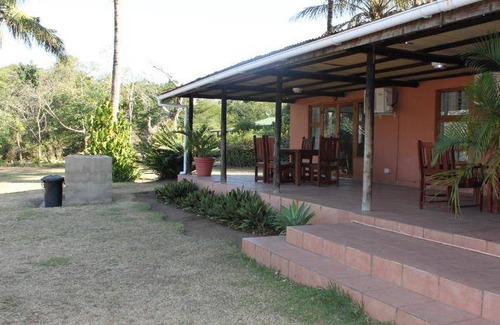 Hluhluwe Cabin | 44 m² Lodge ∙ 2 bedrooms ∙ 10 guests