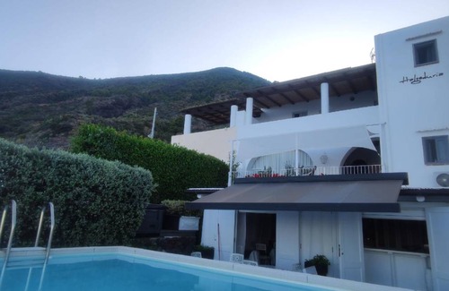 Santa Marina Salina Resort | 44 m² Resort ∙ 4 guests