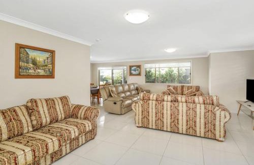 Long Jetty House | 44 Oaks Avenue