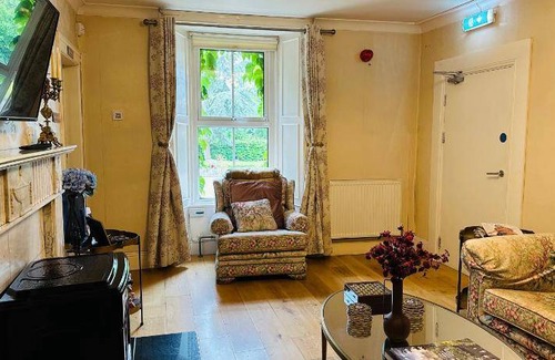 Stradbally Bed & Breakfast | 4400 m² Bed and breakfast ∙ 9 bedrooms ∙ 30 guests