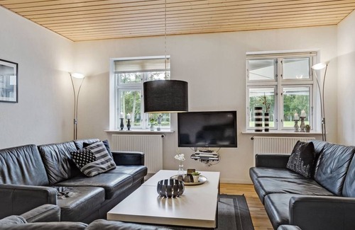 Ulfborg Apartment | 443 m² Apartment ∙ 1 bedroom ∙ 20 guests