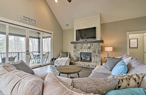 Seneca House | 445 m² House ∙ 5 bedrooms ∙ 14 guests