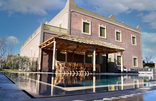 Annakhil Villa | 448 m² Villa ∙ 8 bedrooms ∙ 20 guests