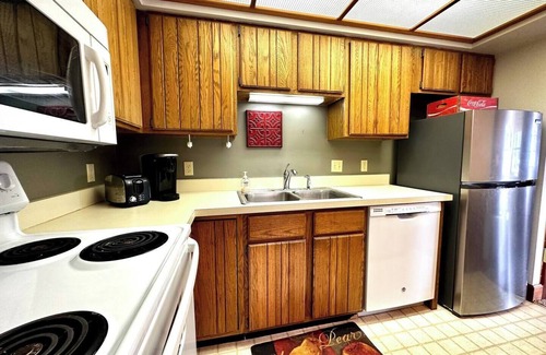 Conway House | 45' Crooked Lake Frontage