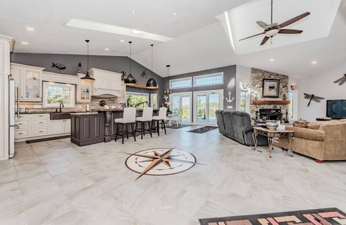 Tobermory Cottage | 45 Degrees North - Tobermory Hot Tub & Games Room