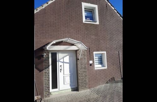 Weeze Apartment | 45 m² Apartment ∙ 1 bedroom ∙ 4 guests