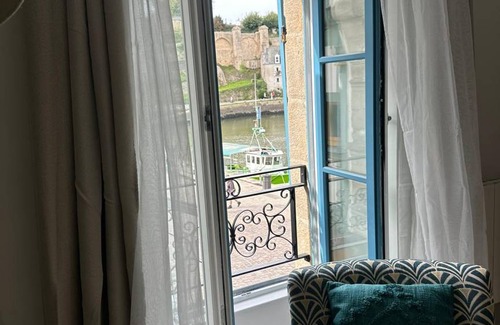 Port de St Goustan Apartment | 45 m² Apartment ∙ 2 bedrooms ∙ 4 guests