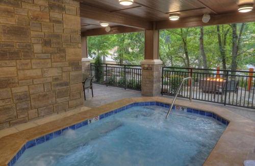Gatlinburg Hotel | 45 m² Hotel ∙ 127 guests