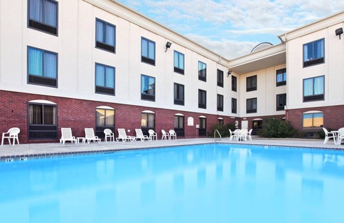 Pine Bluff Hotel | 45 m² Hotel ∙ 127 guests