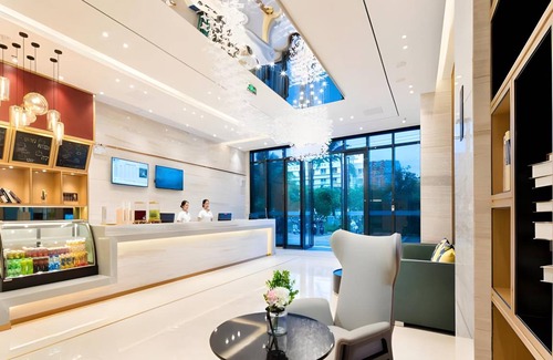 Haikou Hotel | 45 m² Hotel ∙ 2 bedrooms ∙ 4 guests