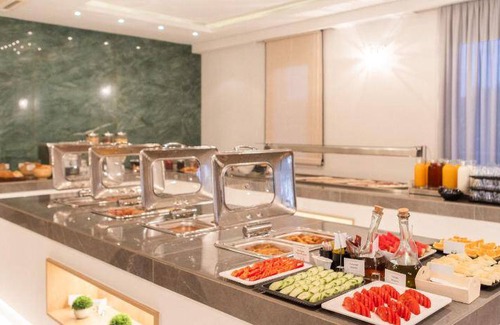 Kalamaki Hotel | 45 m² Hotel ∙ 20 guests