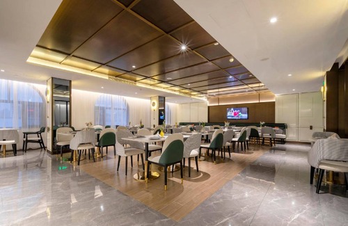 Xiufeng Hotel | 45 m² Hotel ∙ 3 guests