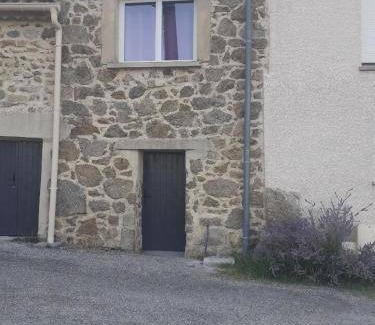 Saint-Peray House | 45 m² House ∙ 1 bedroom ∙ 2 guests