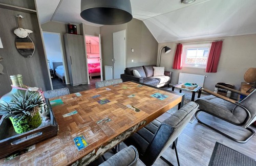 Ouwerkerk House | 45 m² House ∙ 2 bedrooms ∙ 4 guests