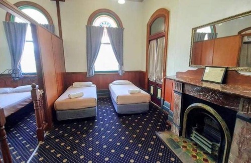 Rockhampton Hotel | 45 m² Motel ∙ 5 guests