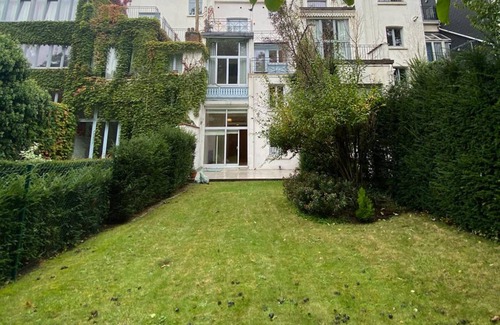 Sint-Gillis Resort | 450 m² Private room ∙ 1 bedroom ∙ 1 guest