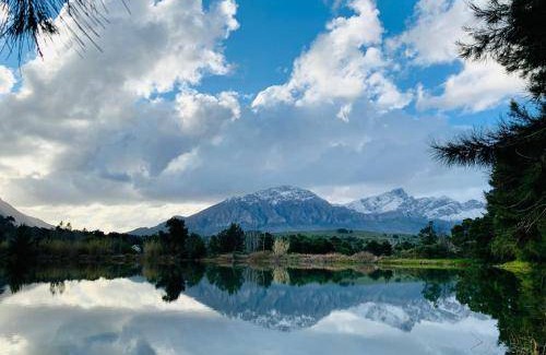 Tulbagh House | 450 m² House ∙ 3 bedrooms ∙ 10 guests