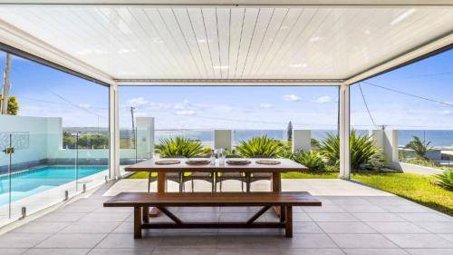 Woolgoolga House | 450 m² House ∙ 5 bedrooms ∙ 10 guests