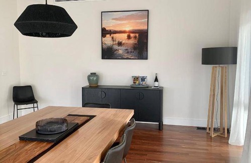 Yering Apartment | 450 m² Serviced apartment ∙ 3 bedrooms ∙ 127 guests