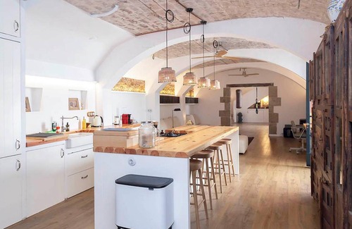 Caldes d'Estrac Villa | 450 m² Villa ∙ 5 bedrooms ∙ 10 guests