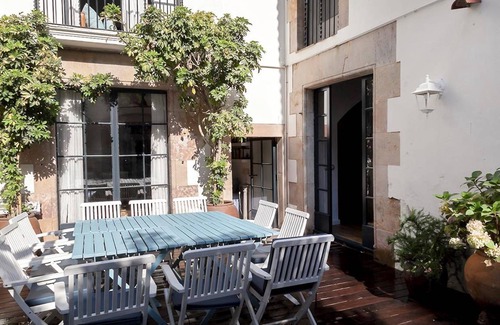 Caldes d'Estrac Villa | 450 m² Villa ∙ 5 bedrooms ∙ 10 guests