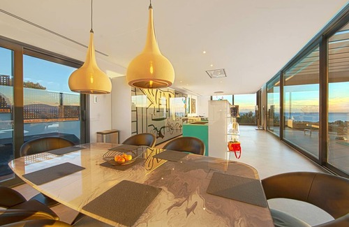 Marbella Villa | 450 m² Villa ∙ 4 bedrooms ∙ 7 guests