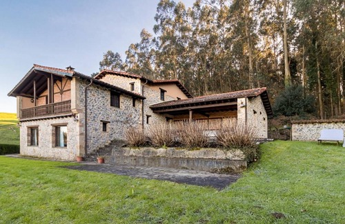 Ribamontan al Monte Villa | 450 m² Villa ∙ 6 bedrooms ∙ 12 guests