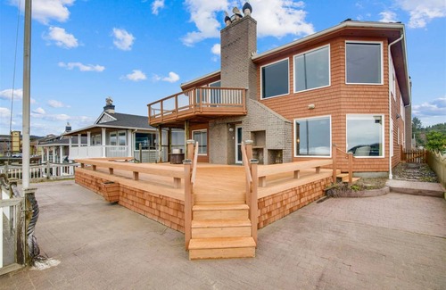 Downtown Cannon Beach House | 455 m² House ∙ 5 bedrooms ∙ 10 guests
