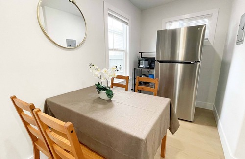San Jose House | 456C - SanJose Downtown 1b Home new Remolded/WIFI/Parking