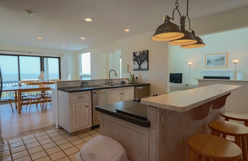 Saint Helena Island House | 458 Tarpon Blvd - New to VRBO! Resort Access Included!