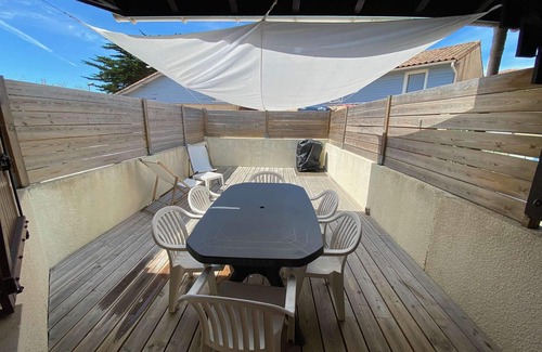 Biscarrosse Plage Apartment | 45m² semi-detached single storey duplex apartments for 5 people