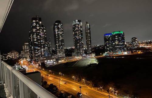 Humber Bay Shores Apartment | 46 m² Apartment ∙ 1 bedroom ∙ 2 guests