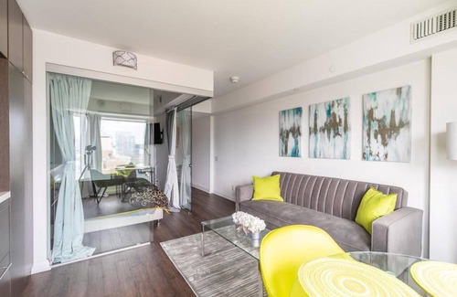 Bloor-Yorkville Apartment | 46 m² Apartment ∙ 1 bedroom ∙ 4 guests