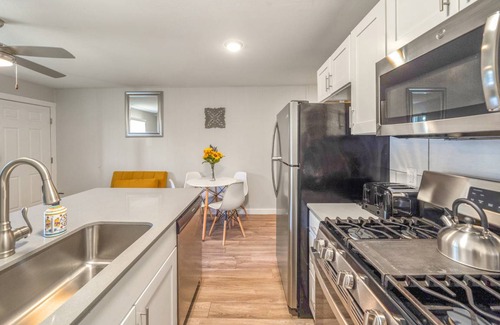 Brentwood Apartment | 46 m² Apartment ∙ 1 bedroom ∙ 3 guests