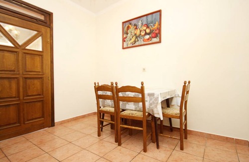 Zavalatica Apartment | 46 m² Apartment ∙ 2 bedrooms ∙ 5 guests