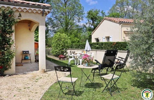 Chabeuil House | 46 m² Gîte ∙ 1 bedroom ∙ 2 guests