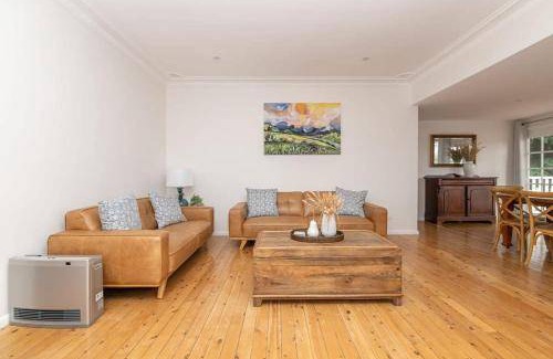 Orange East House | 46 m² House ∙ 3 bedrooms ∙ 6 guests