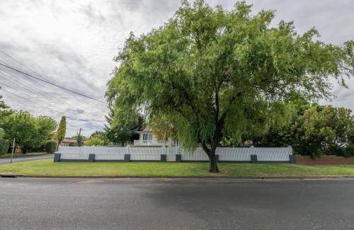 Orange East House | 46 m² House ∙ 3 bedrooms ∙ 6 guests