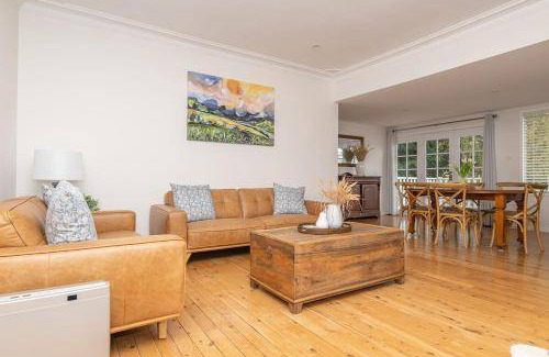 Orange East House | 46 m² House ∙ 3 bedrooms ∙ 6 guests