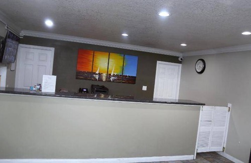 Northwest Anaheim House | 46 m² Motel ∙ 127 guests