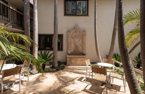 West Beach House | 46 m² Motel ∙ 2 bedrooms ∙ 127 guests